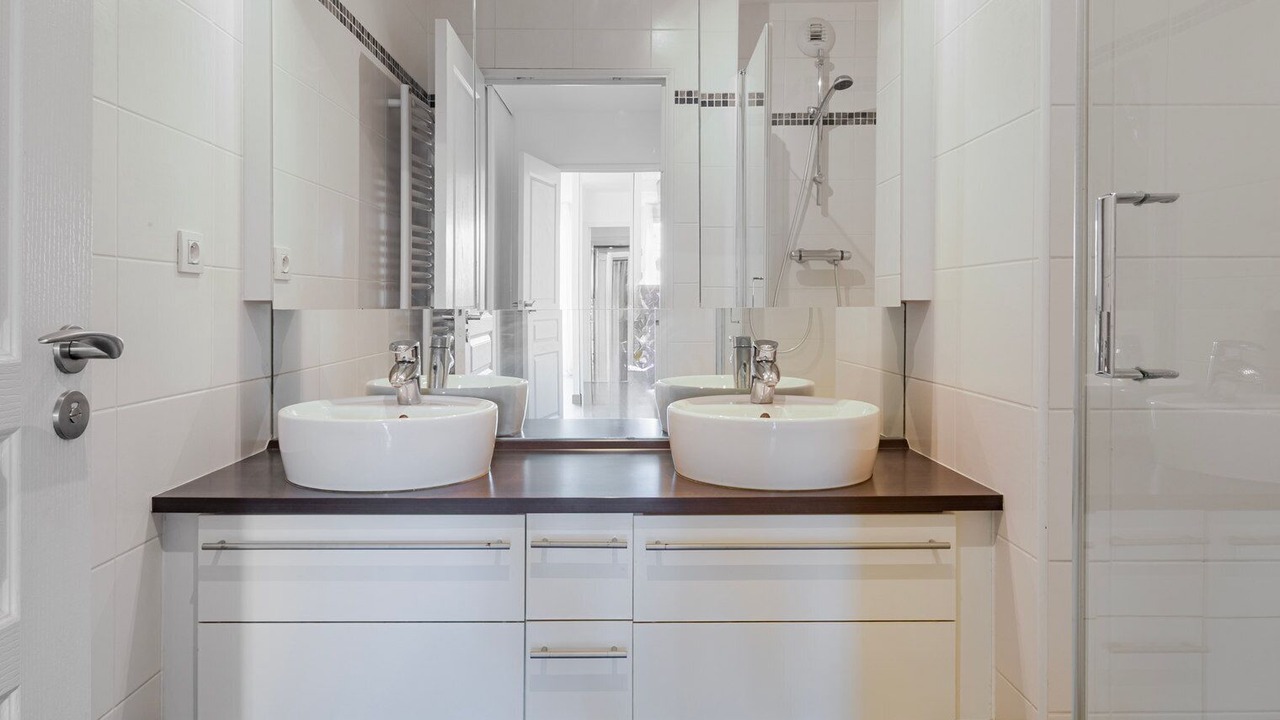 Photo of Bathroom in Gare
