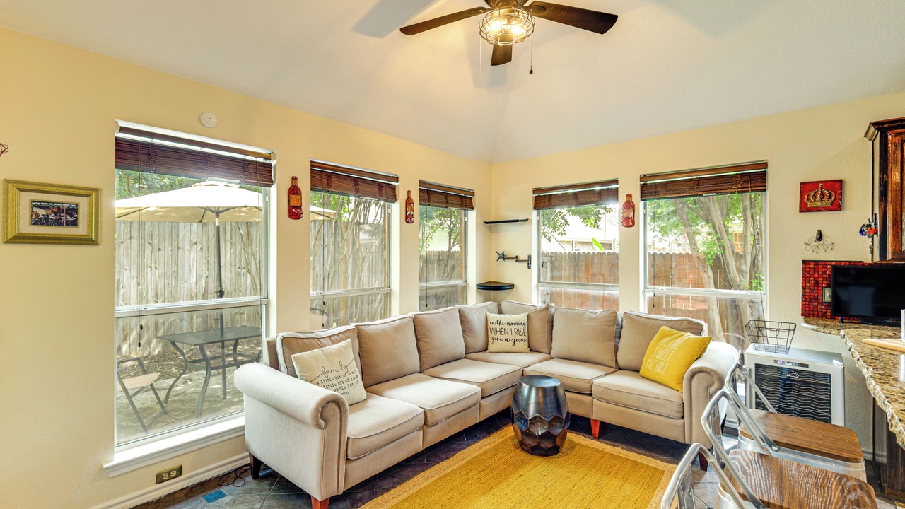 Photo of Livingroom in Crowley