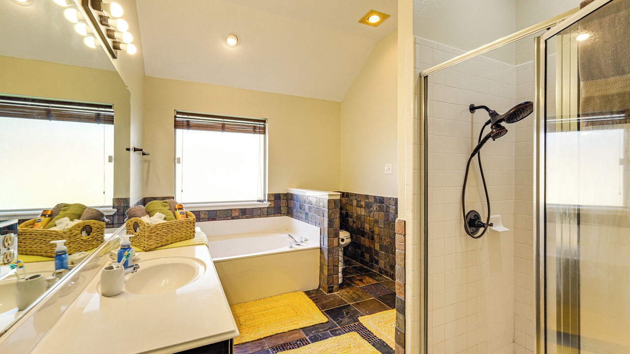 Photo of Bathroom in Crowley