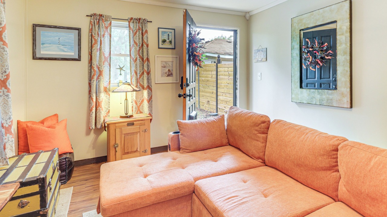 Photo of Livingroom in Harbinger