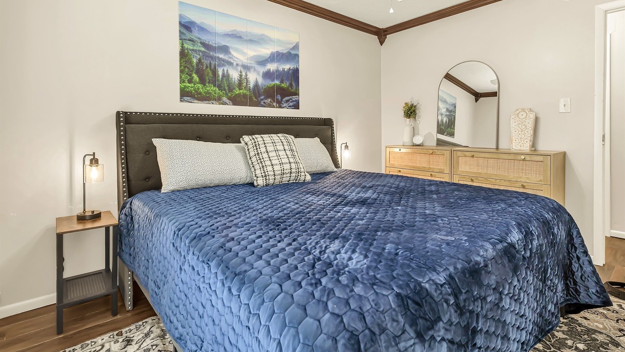 Photo of Bedroom in Carter's Grove