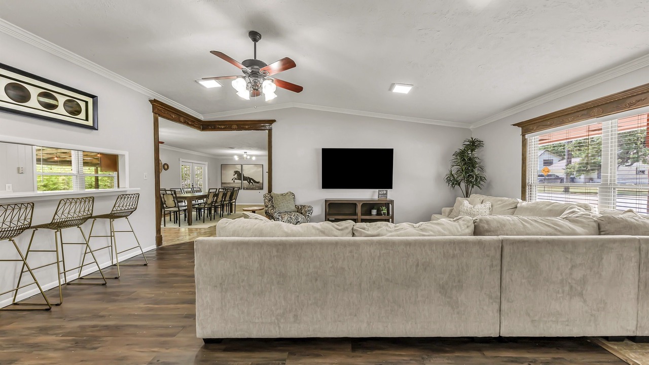 Photo of Livingroom in Carter's Grove