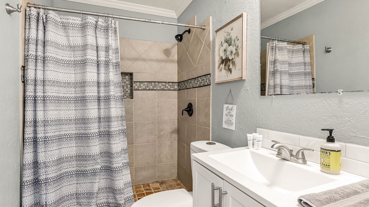 Photo of Bathroom in Carter's Grove