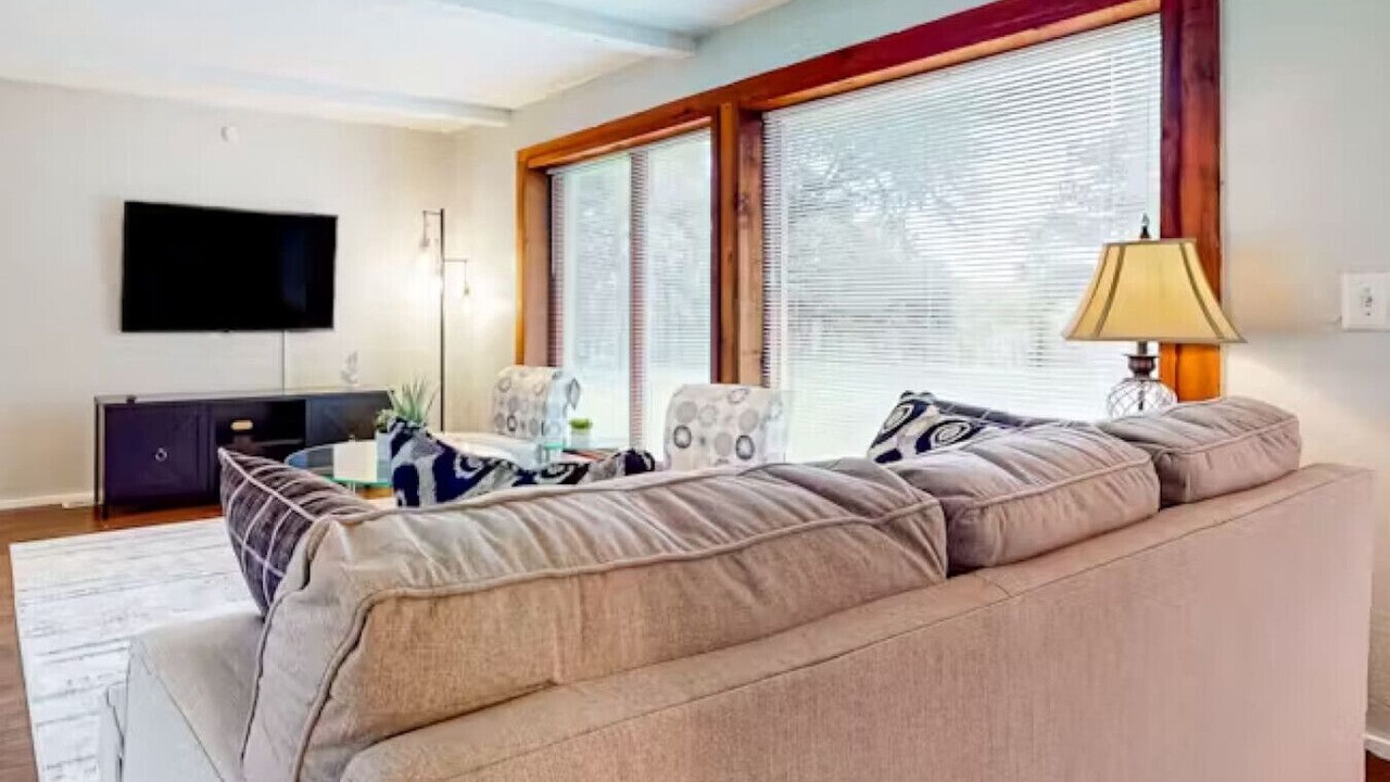 Photo of Livingroom in Slaughter Creek Acres