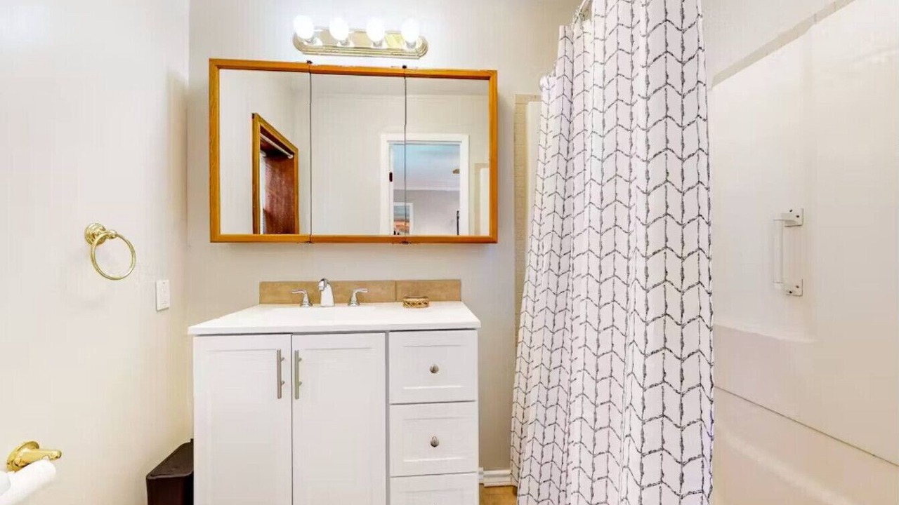 Photo of Bathroom in Slaughter Creek Acres