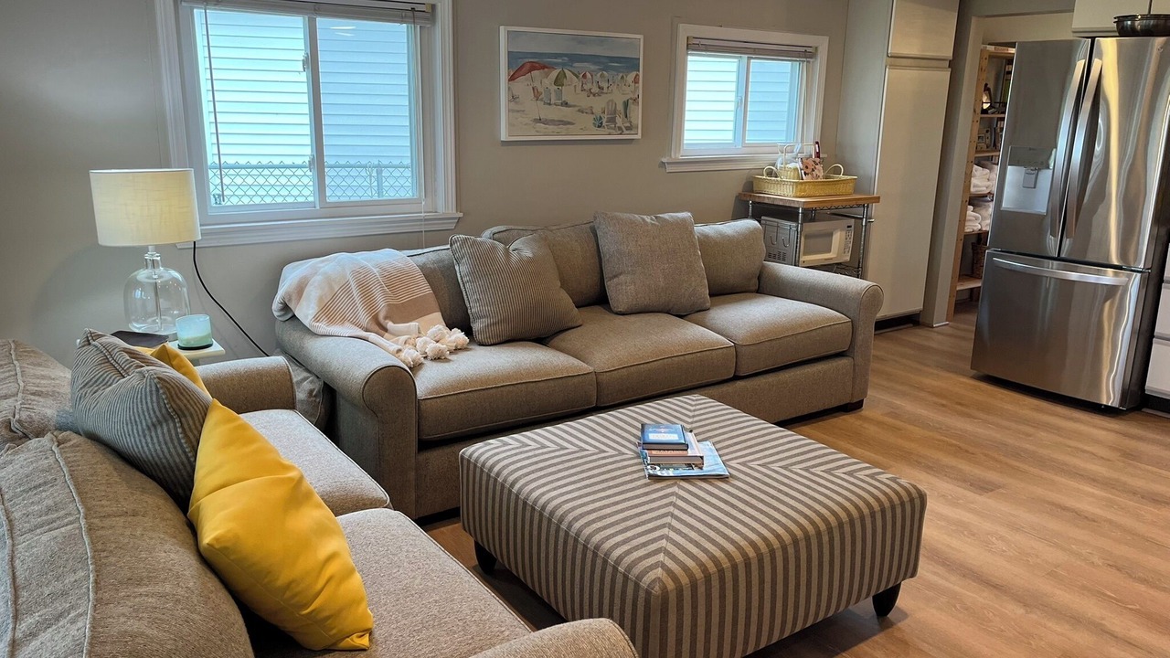 Photo of Livingroom in Houghton Lake