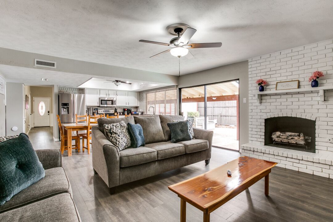 Photo of Livingroom in The Colony