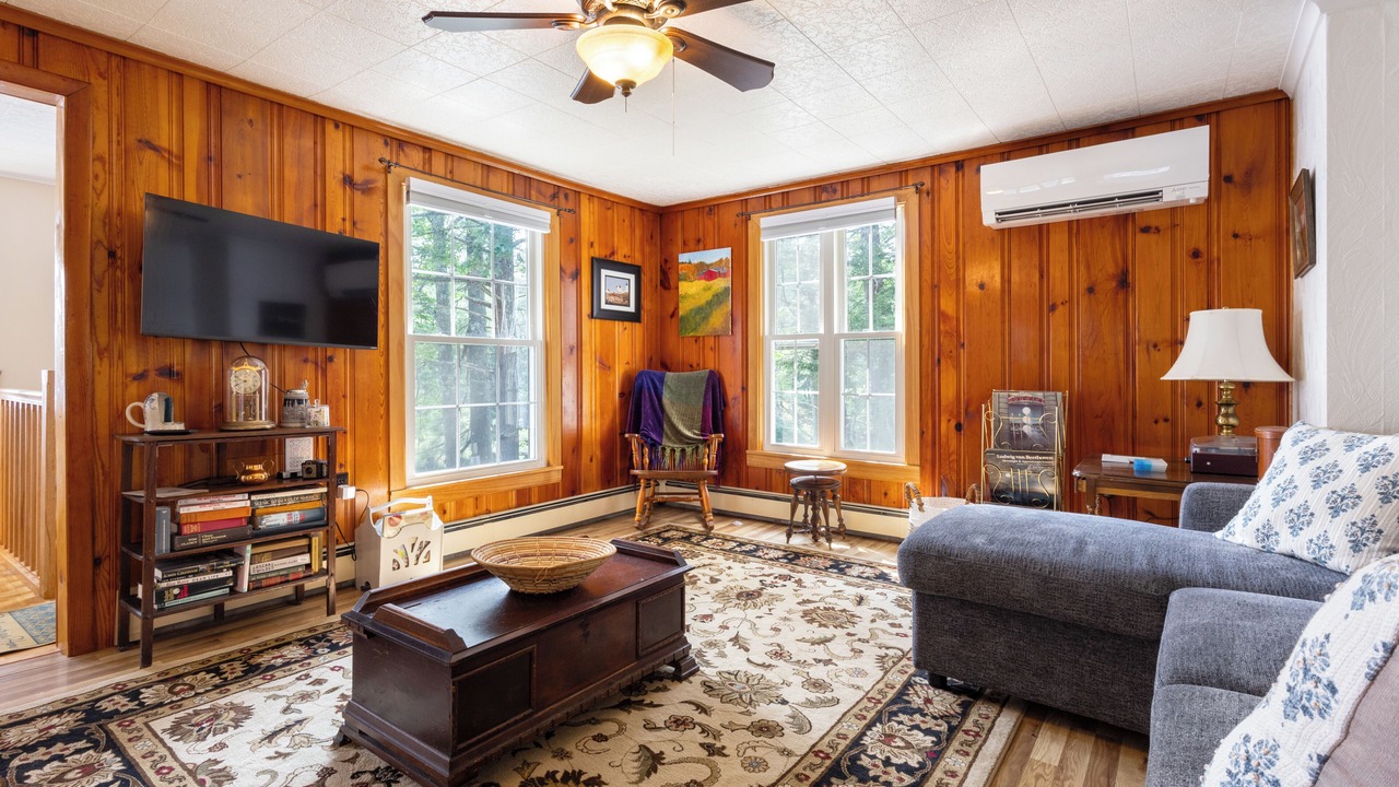 Photo of Livingroom in New Durham