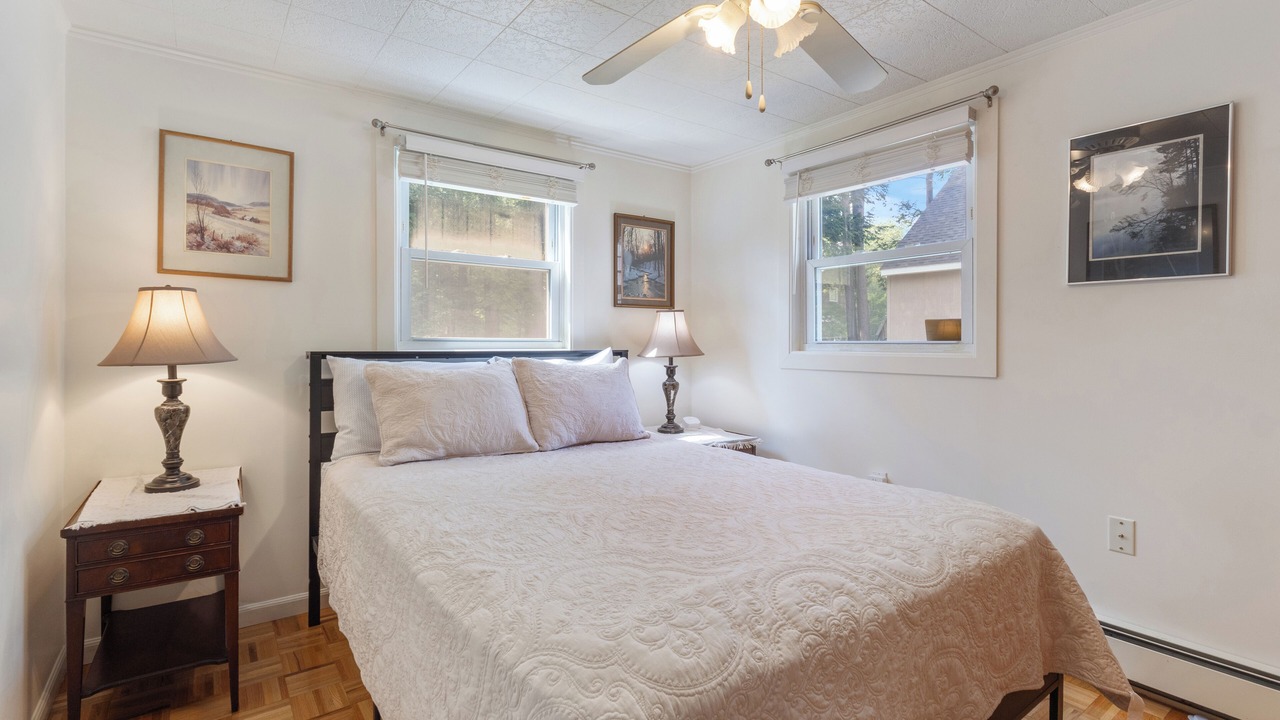 Photo of Bedroom in New Durham