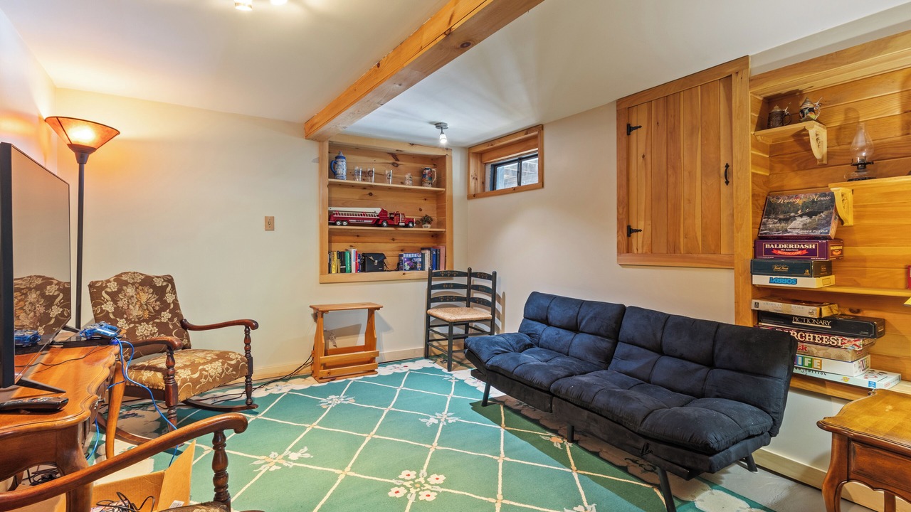 Photo of Livingroom in New Durham