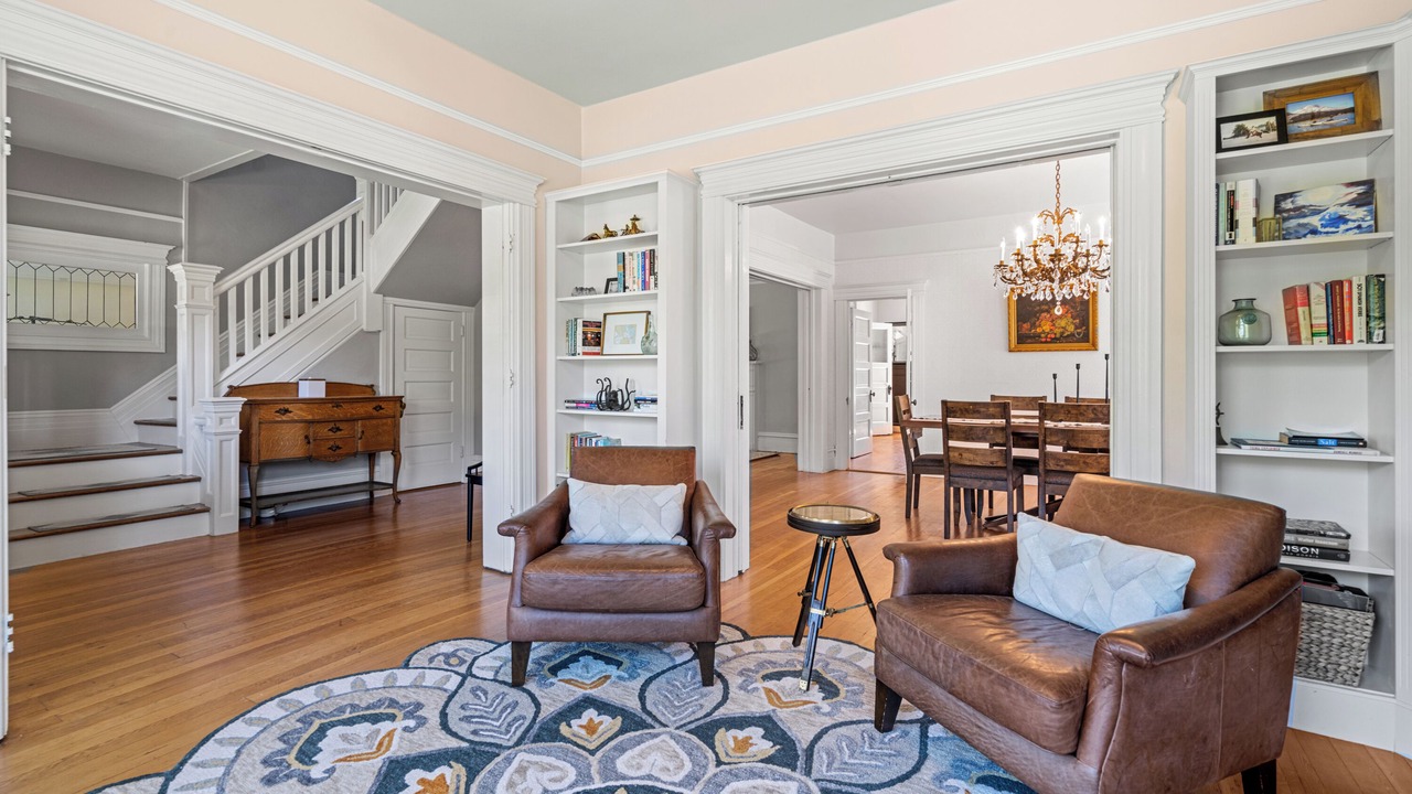 Photo of Others in Petaluma