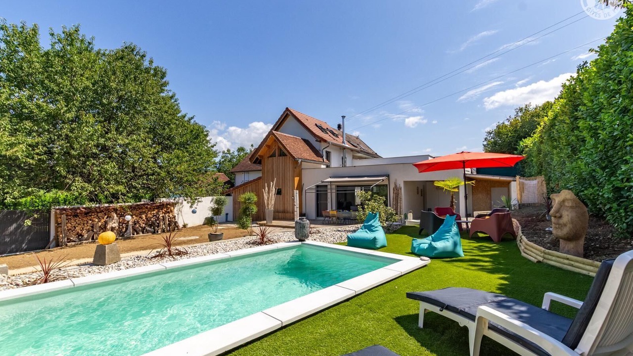 Photo of Outdoor in Domessin