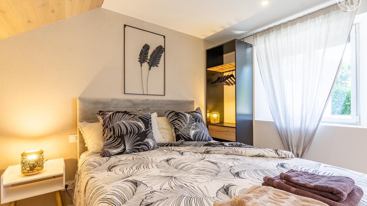 Photo of Bedroom in Domessin