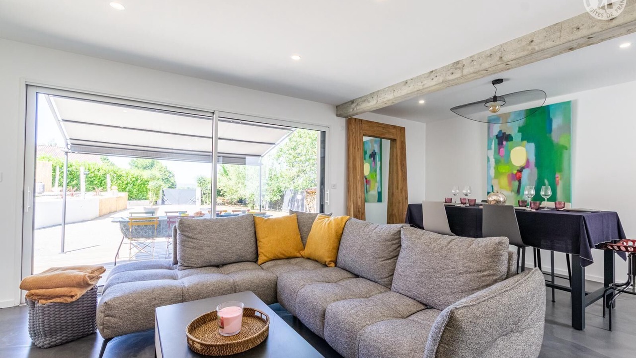 Photo of Livingroom in Domessin