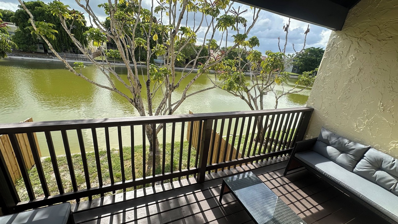 Photo of Outdoor in Lauderhill