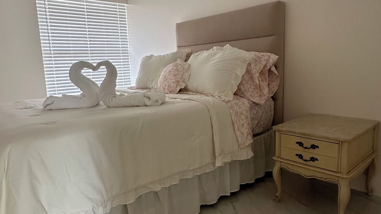 Photo of Bedroom in Lauderhill