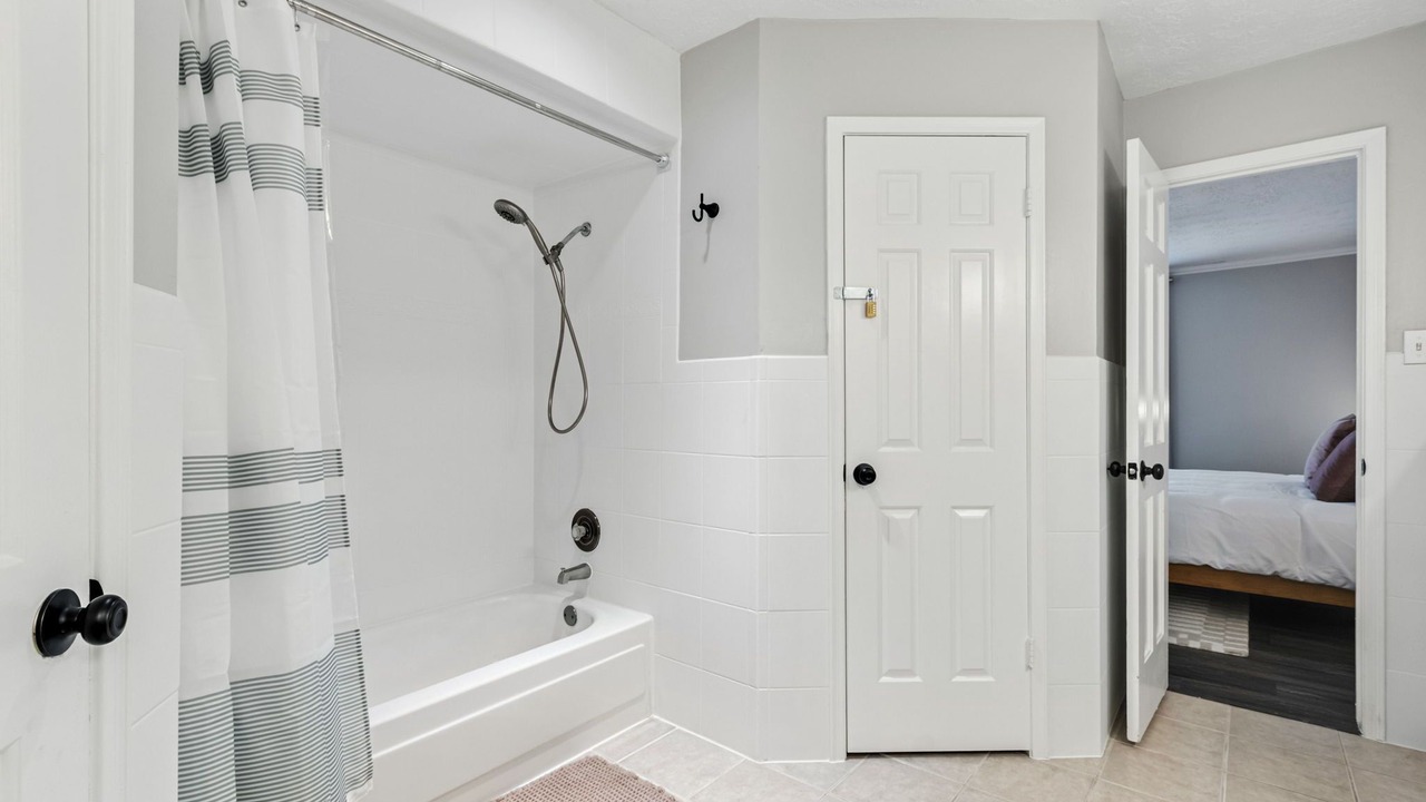 Photo of Bathroom in Klein