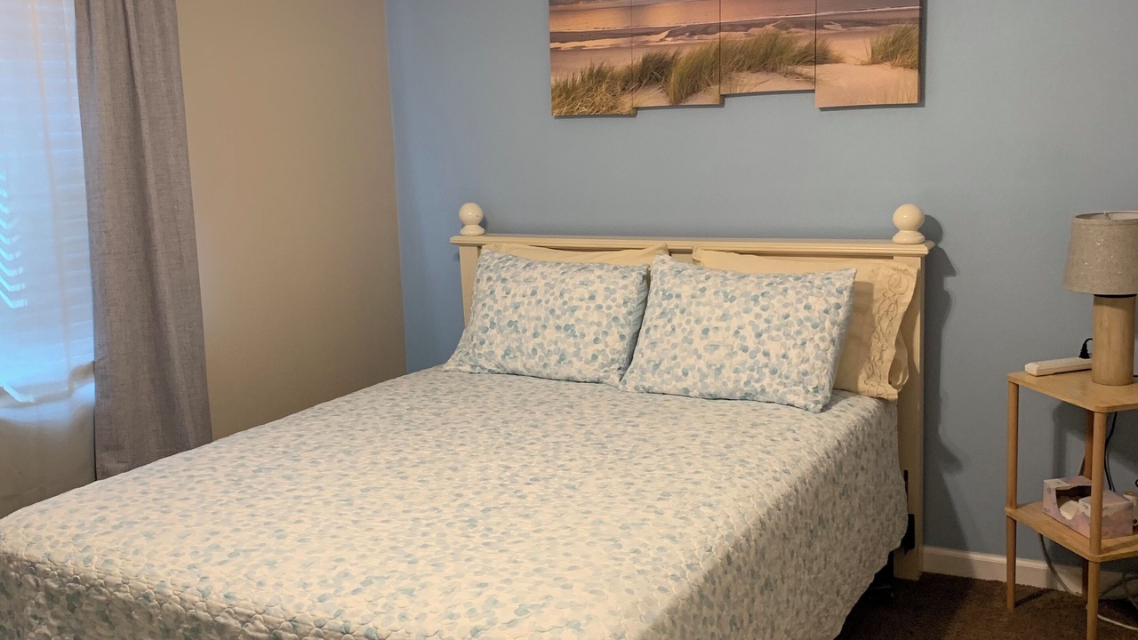 Photo of Bedroom in Mount Houston