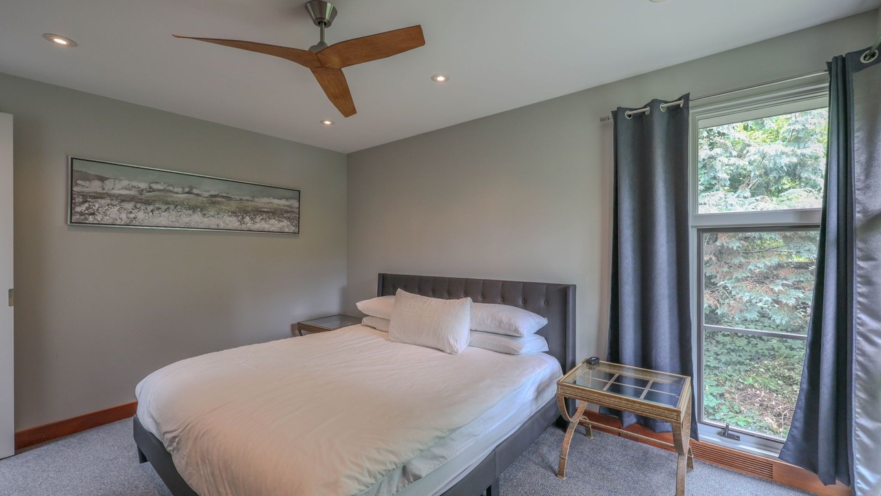 Photo of Bedroom in Ogden Dunes