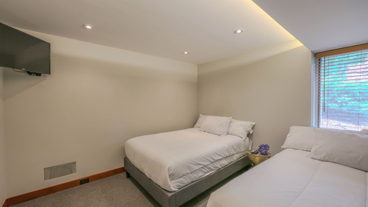 Photo of Bedroom in Ogden Dunes