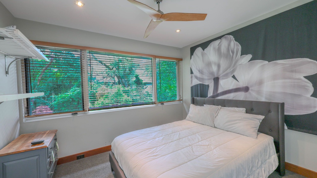 Photo of Bedroom in Ogden Dunes