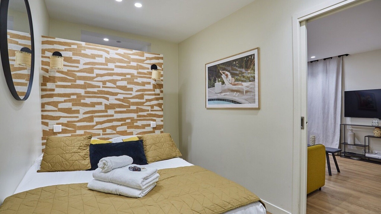 Photo of Bedroom in Pigalle