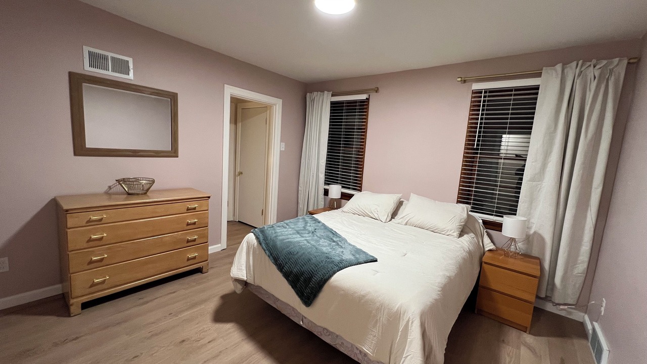 Photo of Bedroom in Belleville