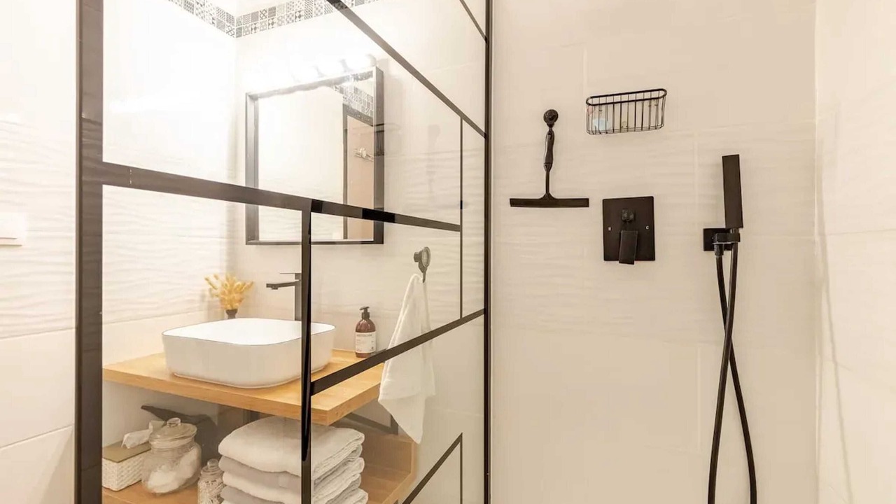 Photo of Bathroom in Plaisance-du-Touch