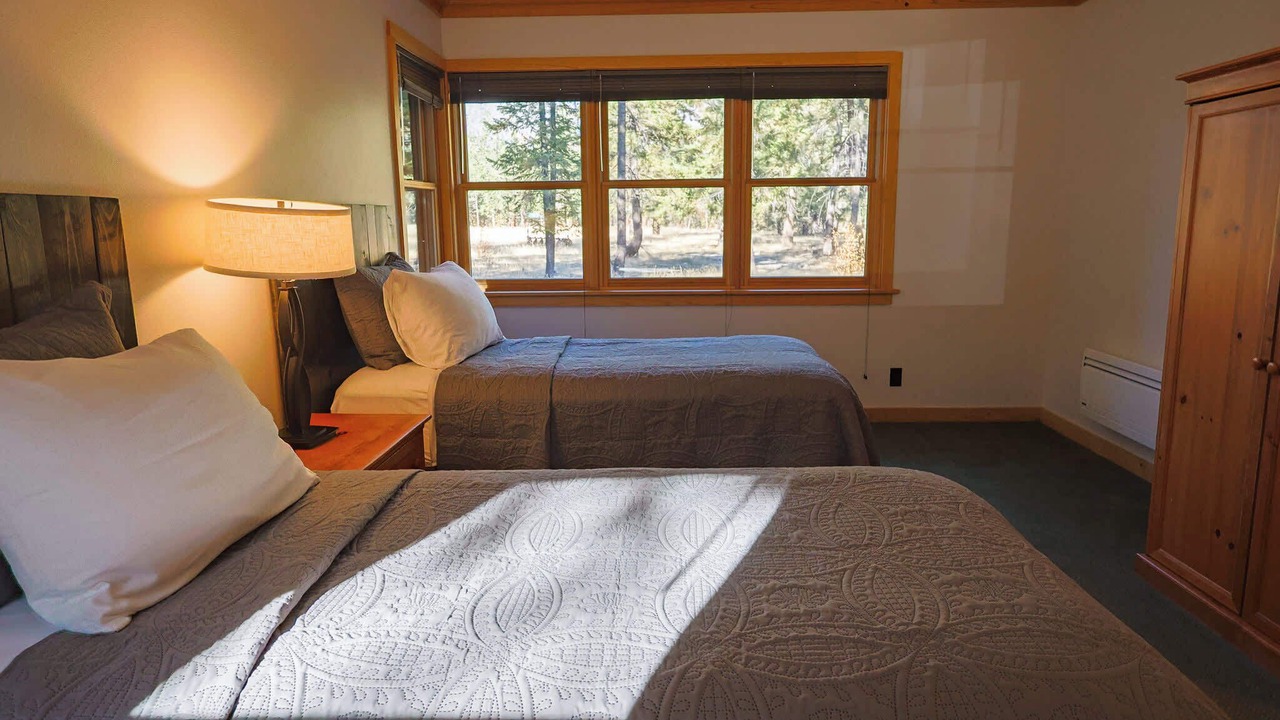 Photo of Bedroom in Mazama