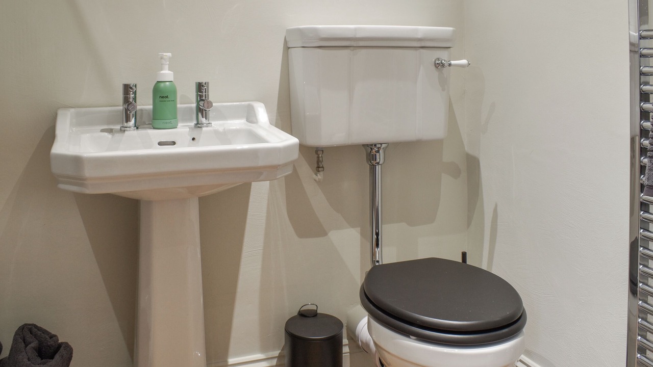 Photo of Bathroom in Earl Sterndale