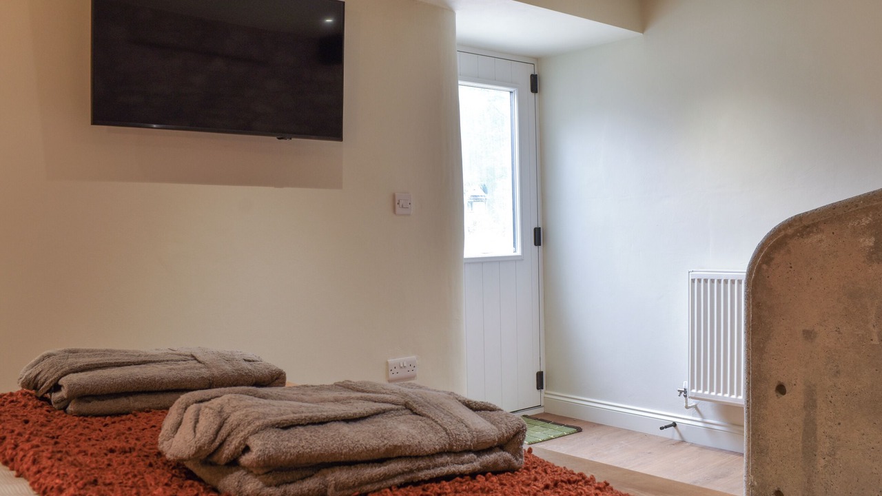 Photo of Others in Earl Sterndale