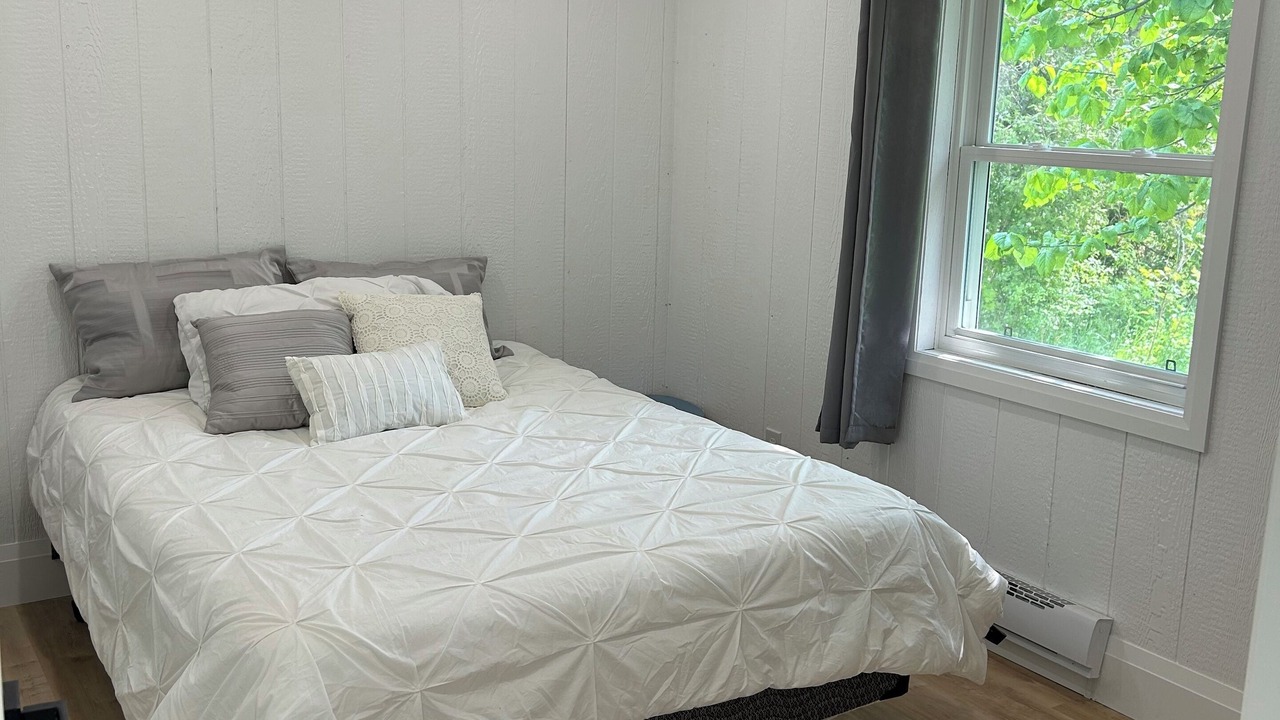 Photo of Bedroom in Isaacs Glen