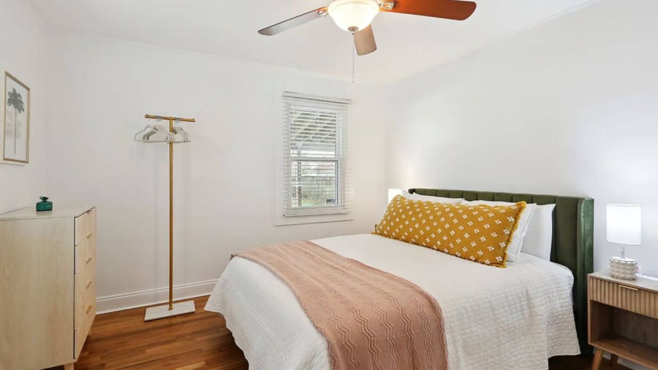 Photo of Bedroom in Kenner - Louis Armstrong International Airport