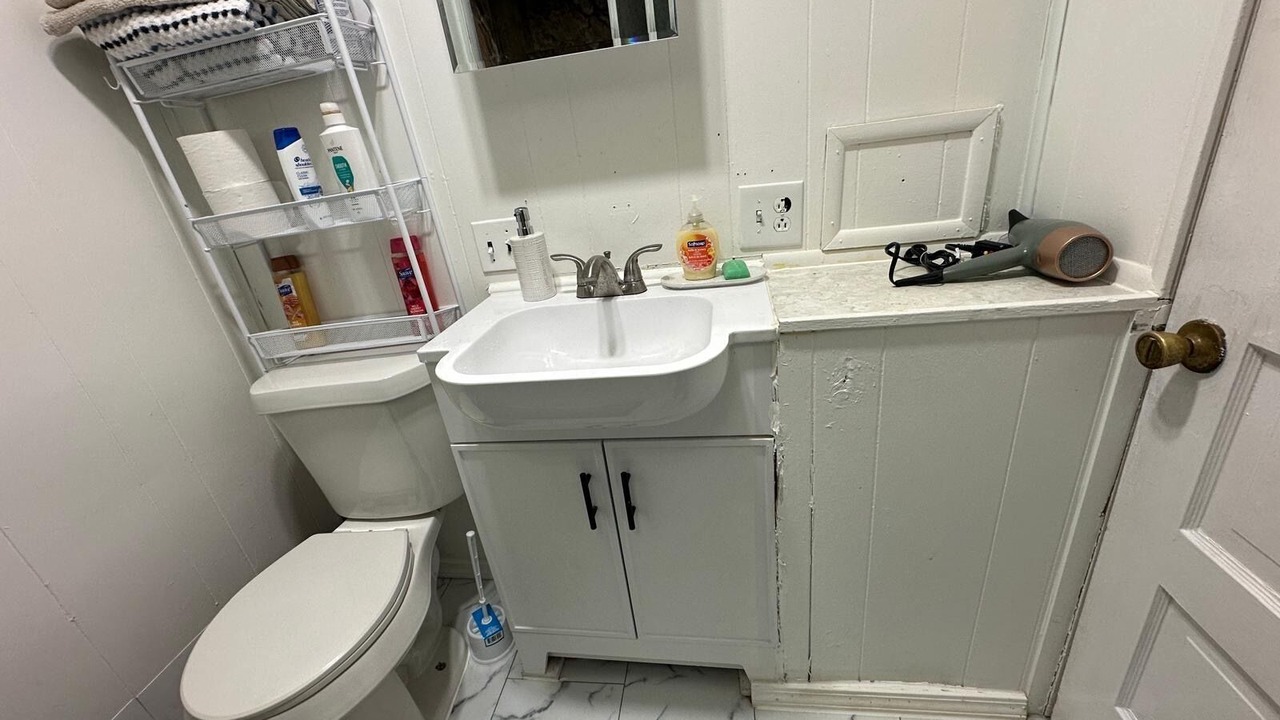 Photo of Bathroom in Niagara Falls