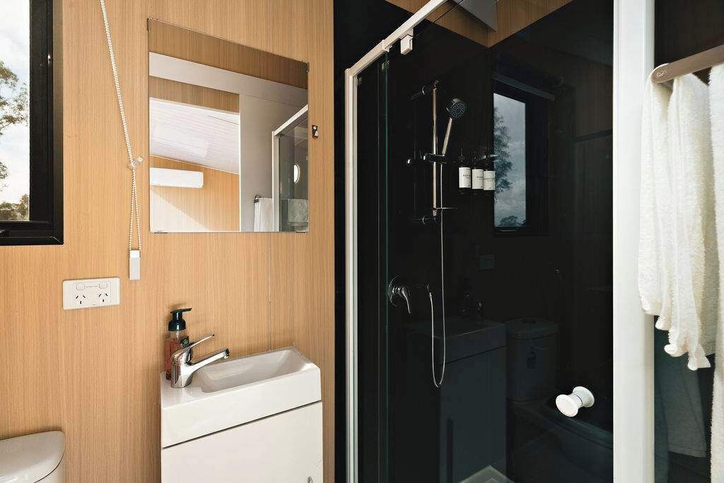 Photo of Bathroom in Warrenmang