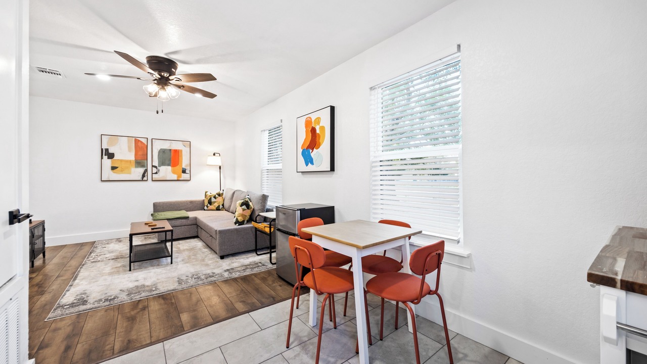 Photo of Livingroom in Southside