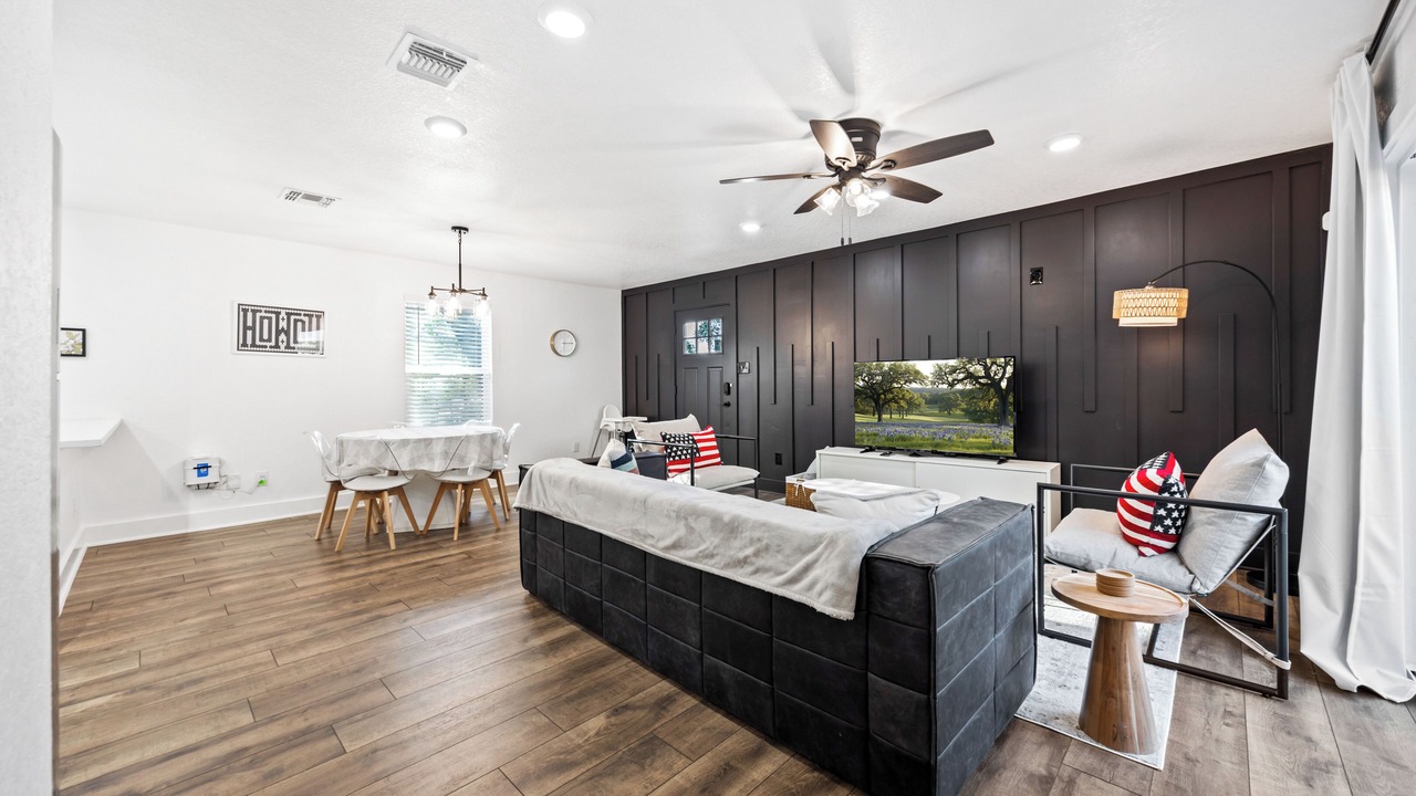 Photo of Livingroom in Southside