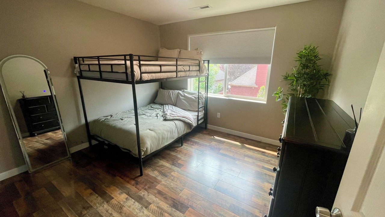 Photo of Bedroom in Newberg