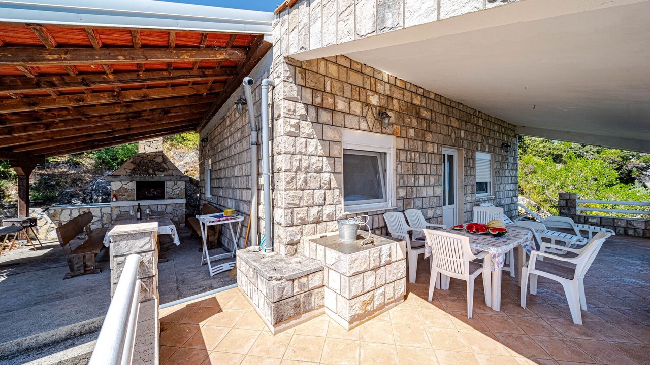 Photo of Outdoor in Janjina