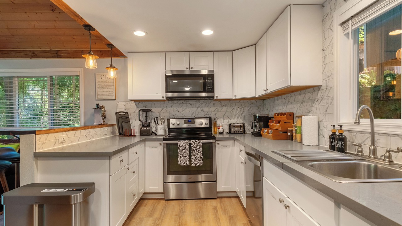 Photo of Kitchen in Gold Bar