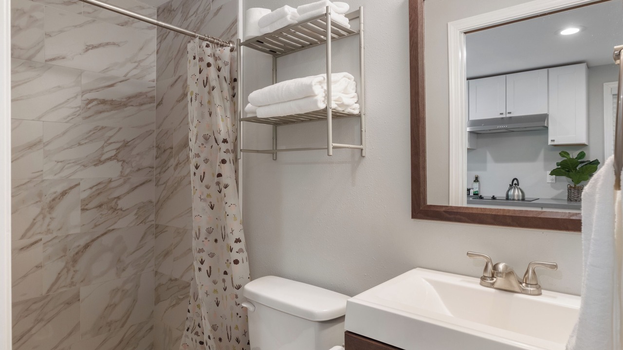 Photo of Bathroom in Gold Bar