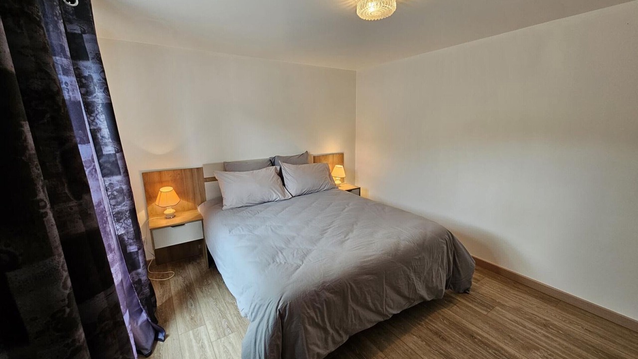 Photo of Bedroom in Charge