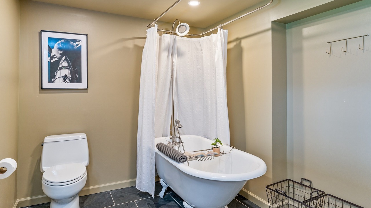 Photo of Bathroom in Naples