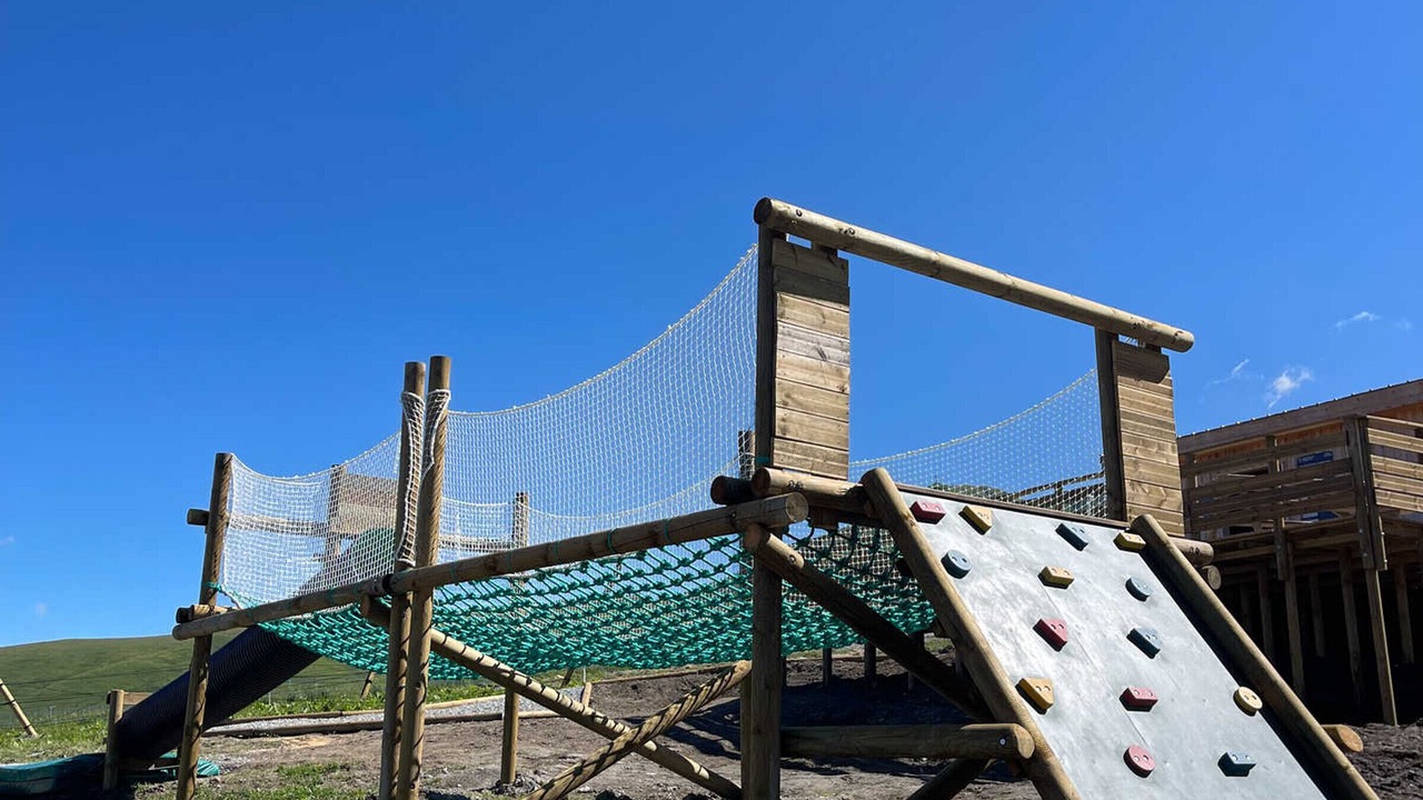 Photo of Others in Montgellafrey