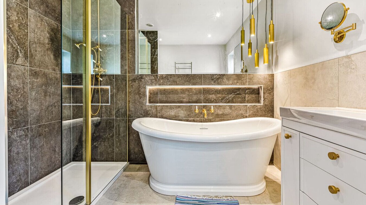 Photo of Bathroom in Great Missenden