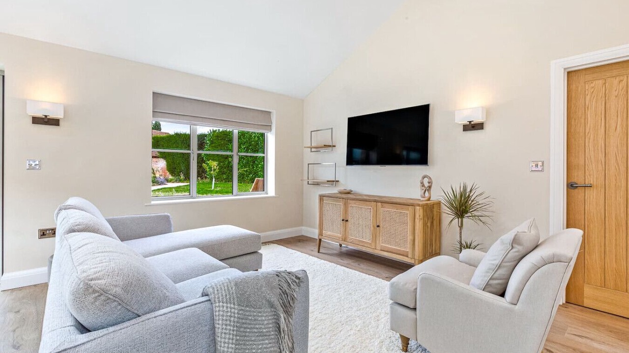 Photo of Livingroom in Great Missenden