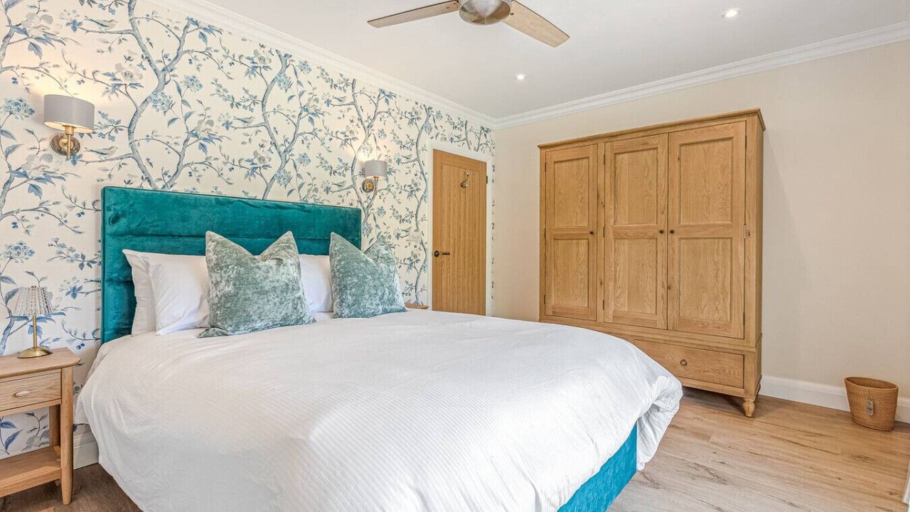 Photo of Bedroom in Great Missenden