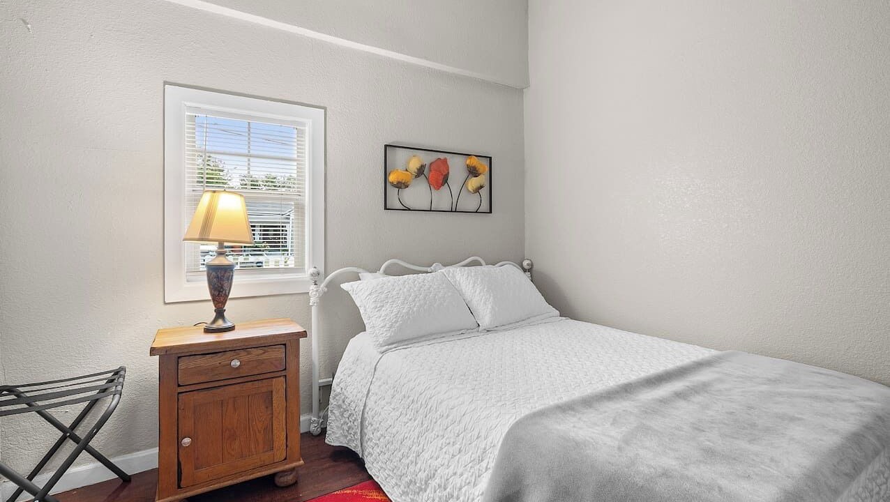 Photo of Bedroom in Near East Side