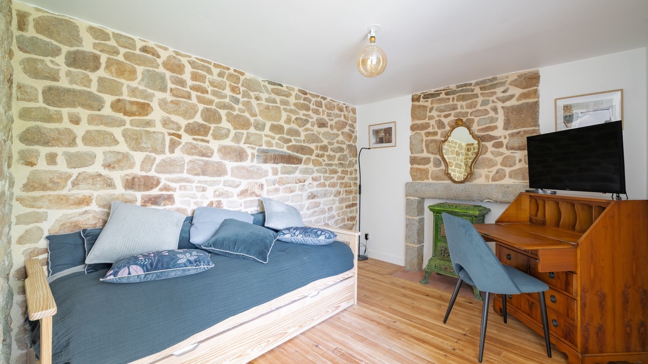 Photo of Bedroom in Montsecret-Clairefougere