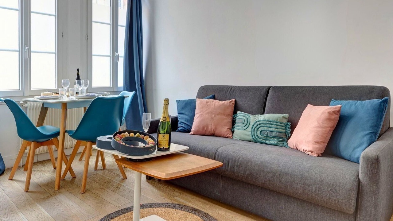 Photo of Livingroom in Quartier de l'Ecole-Militaire